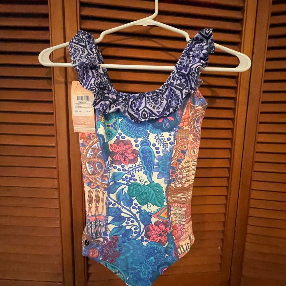 Maaji Girl’s One-piece Swimsuit Size 14 w/ ruffle (reversible)